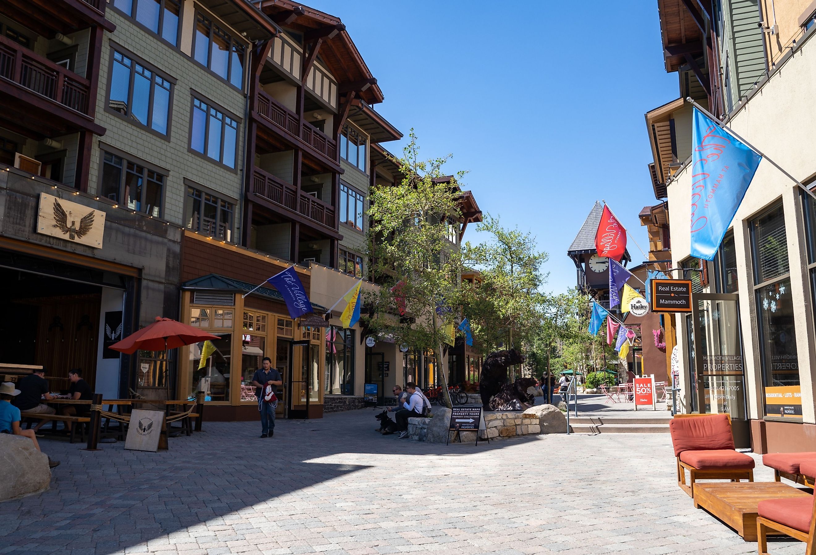 View of the Village at Mammoth Lakes, a pedestrian friendly shopping area with restaurants. Image credit melissamn via Shutterstock.