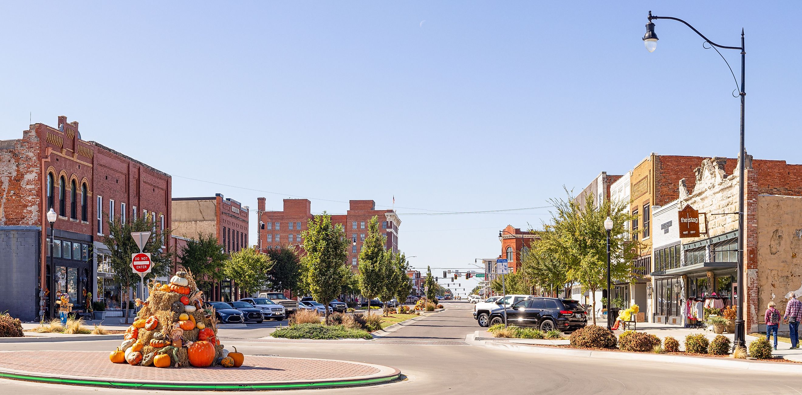 Ardmore, Oklahoma: The old business district on Main Street. Editorial credit: Roberto Galan / Shutterstock.com