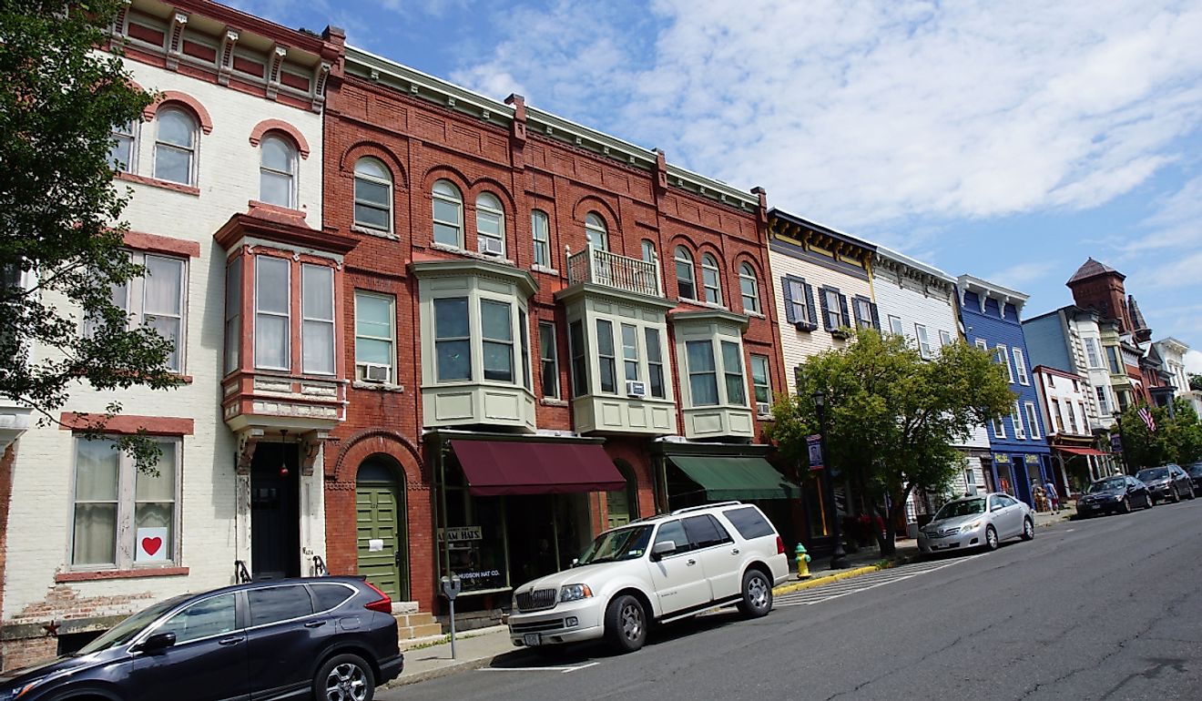 Streetscape of Warren Street in downtown Hudson, New York