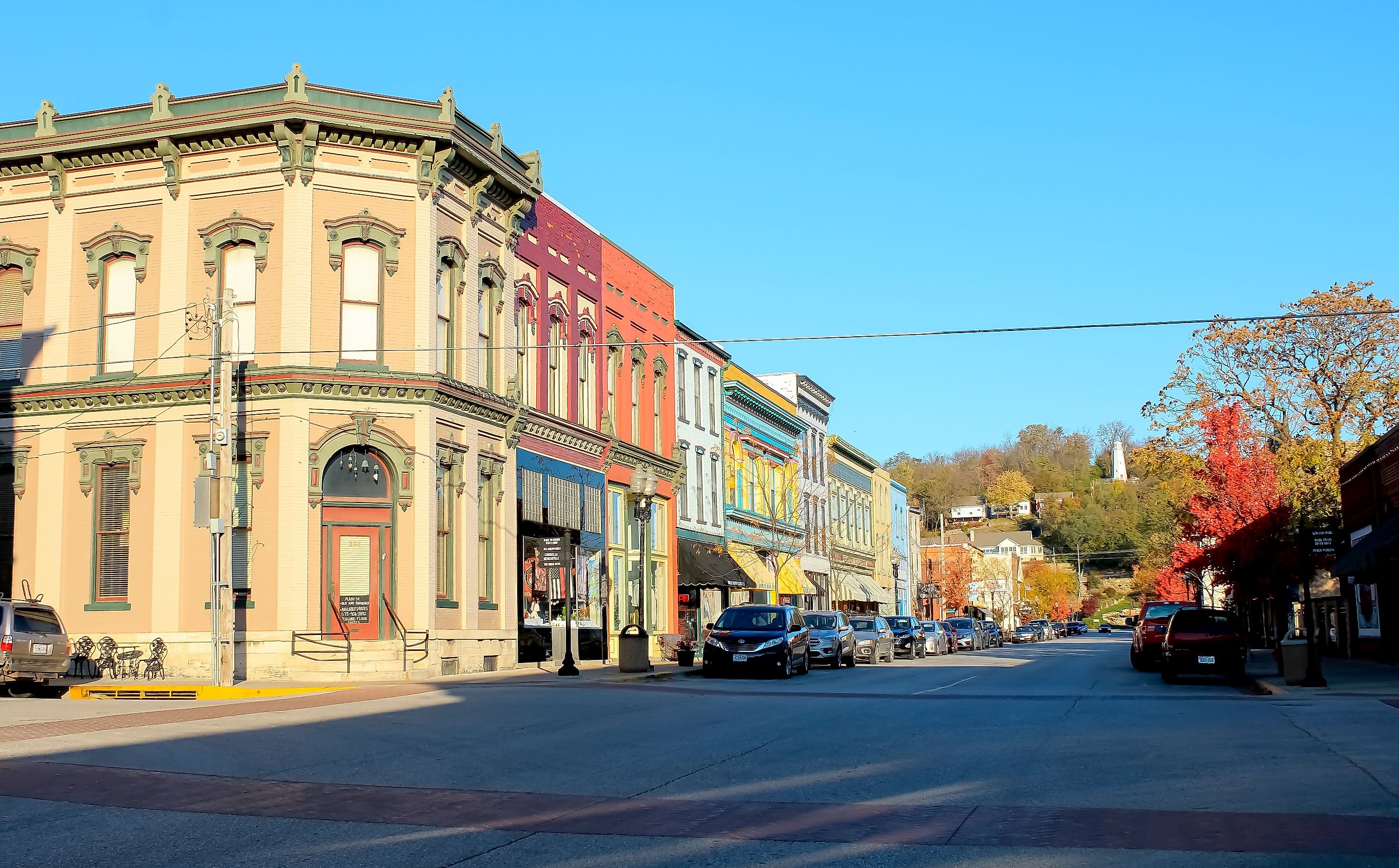 Vibrant downtown area of Hannibal, Missouri. Editorial credit: Sabrina Janelle Gordon / Shutterstock.com.