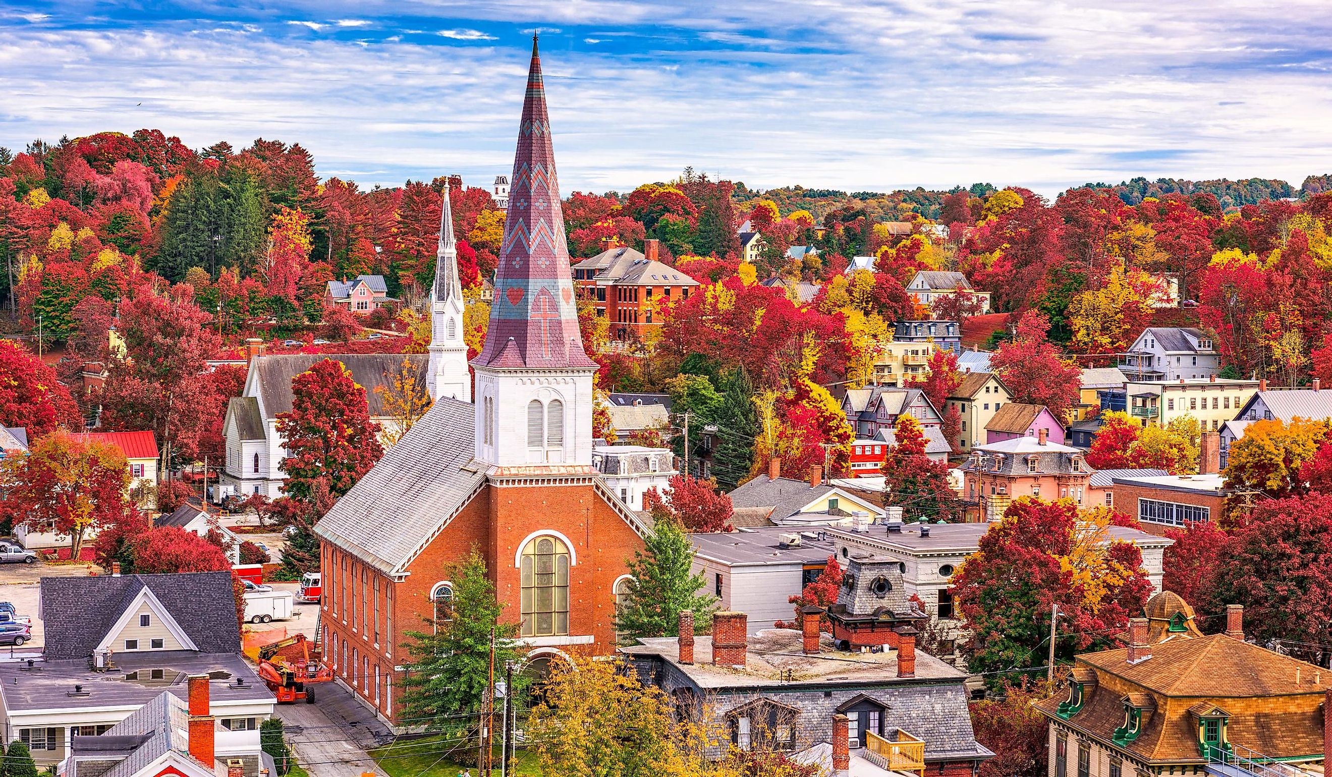 Montpelier, Vermont, USA town skyline in autumn.