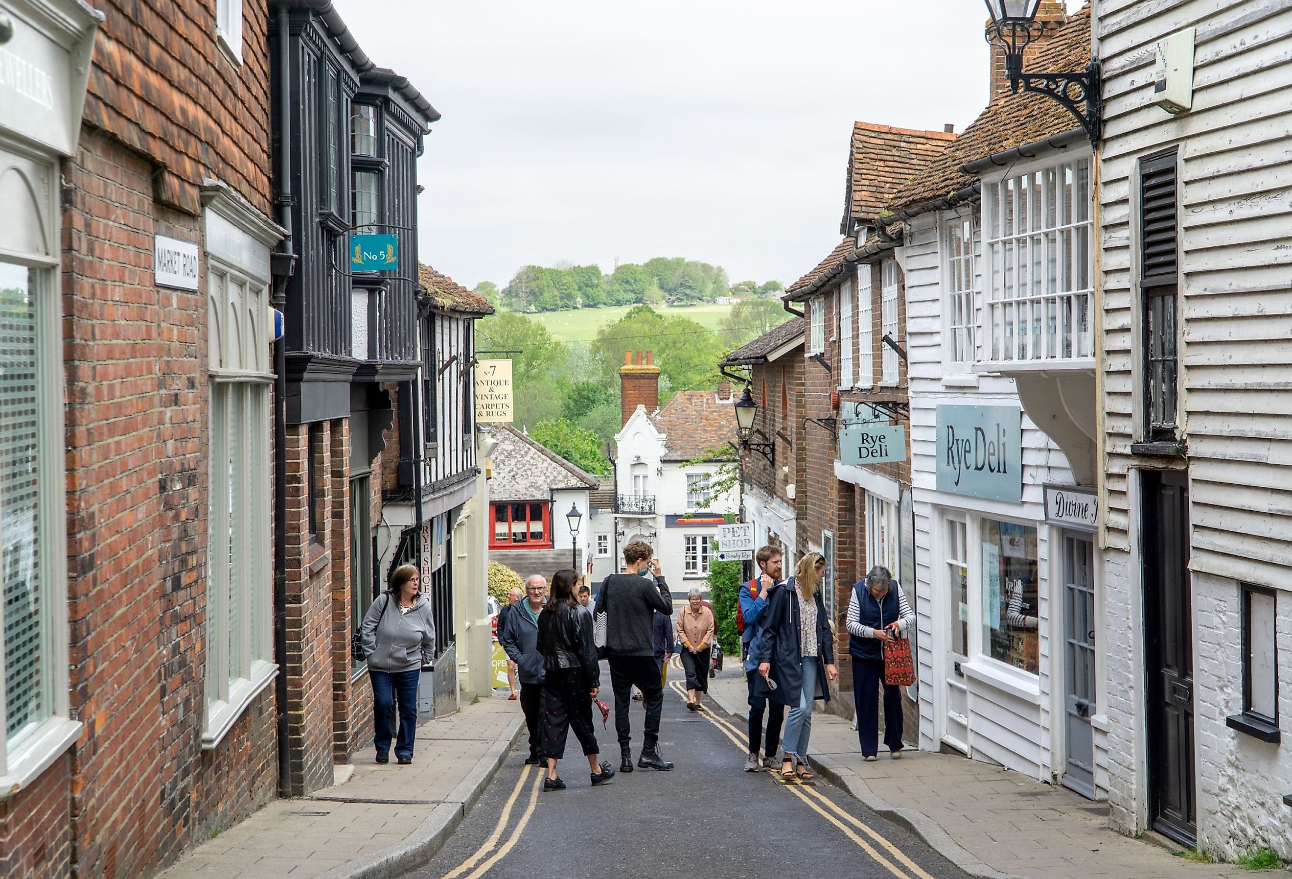 Tourists walking down Rye High Street, East Sussex, England. Image credit cktravels.com via Shutterstock