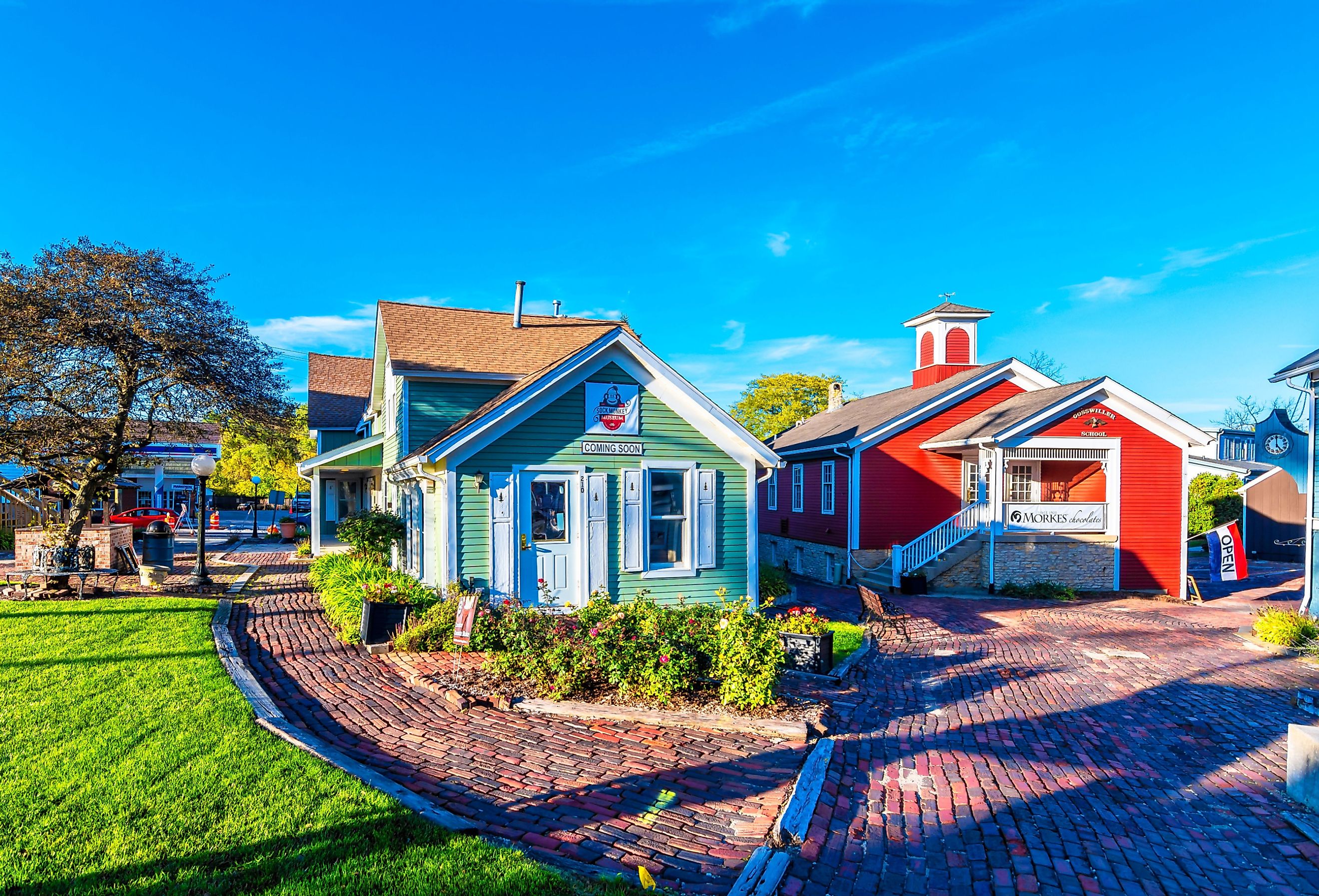 Historical Long Grove town view in Illinois. Image credit Nejdet Duzen via Shutterstock.