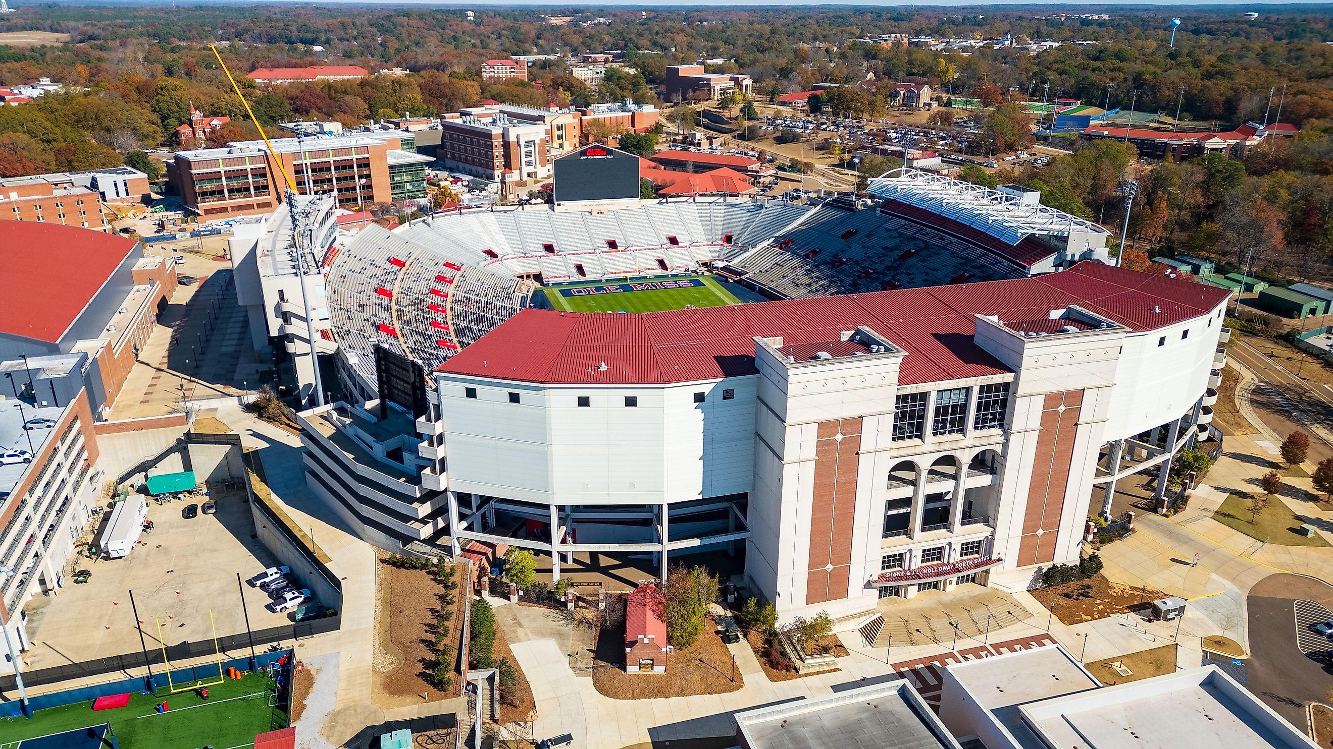 Vaught Hemingway Stadium at Ole Miss in Oxford, Mississippi. Image: Chad Robertson Media via Shutterstock