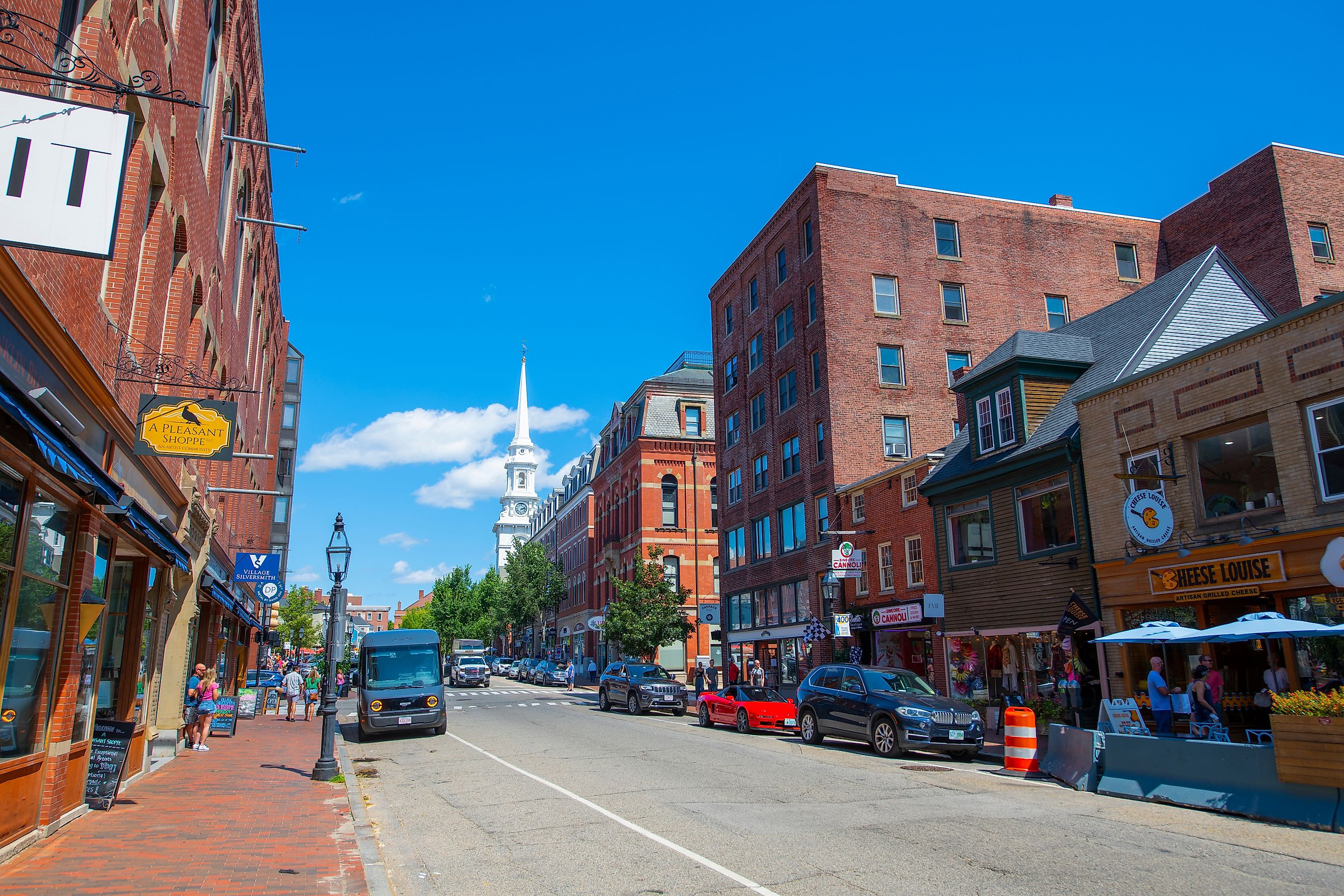 Downtown Portsmouth, New Hampshire NH, USA. Editorial credit: Wangkun Jia / Shutterstock.com