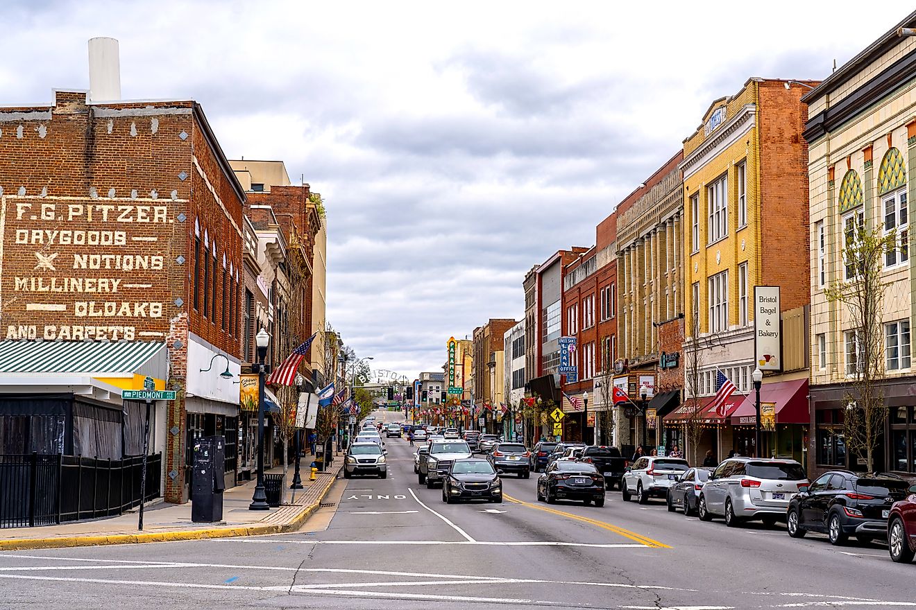 State Street serves as the dividing line between Tennessee and Virginia. Image credit: Kyle J Little / Shutterstock.com.
